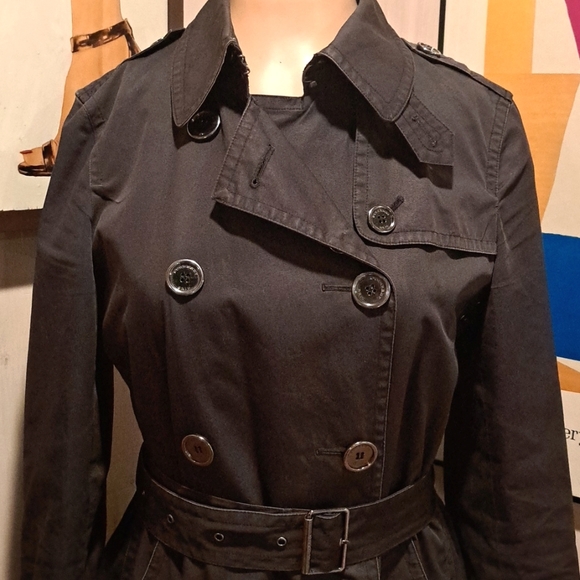 Burberry Brit mid length trench coat with detachable quilted lining 10 - Picture 2 of 12